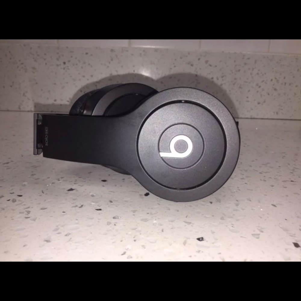 Black Beats Solo